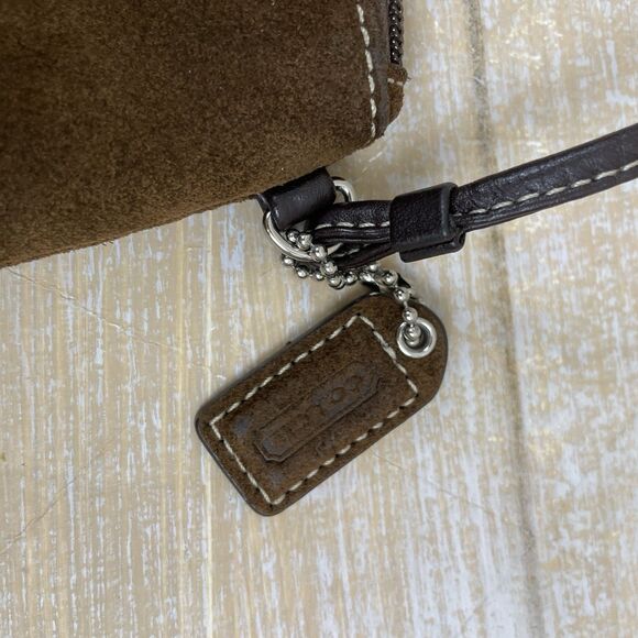 Vintage Coach Brown Suede Leather Wristlet/Wallet - Picture 2 of 9